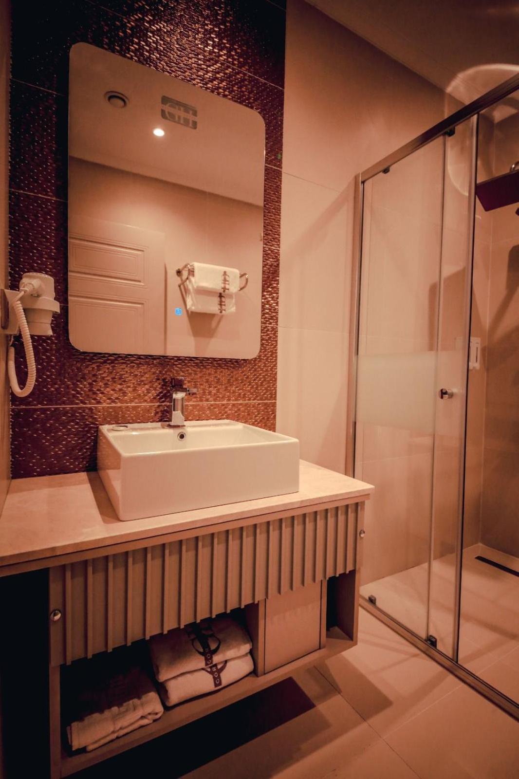 Goerguelue Hotel Merkezkoy Extérieur photo